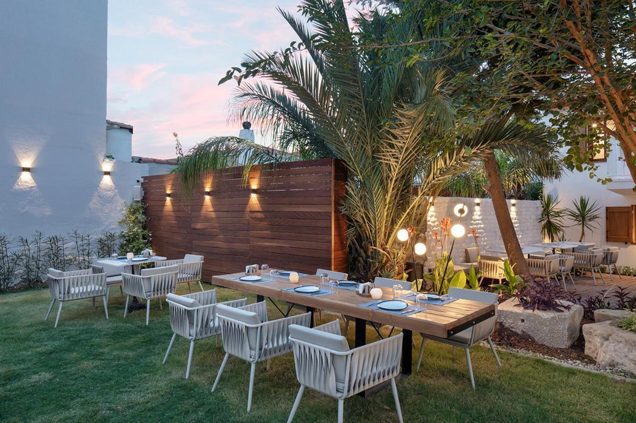 Mellow Blue Hotel