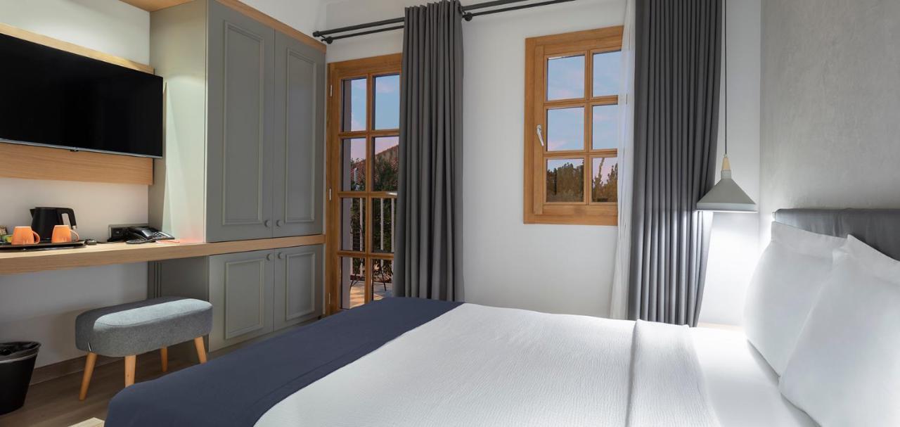 Hotel Mellow Blue *