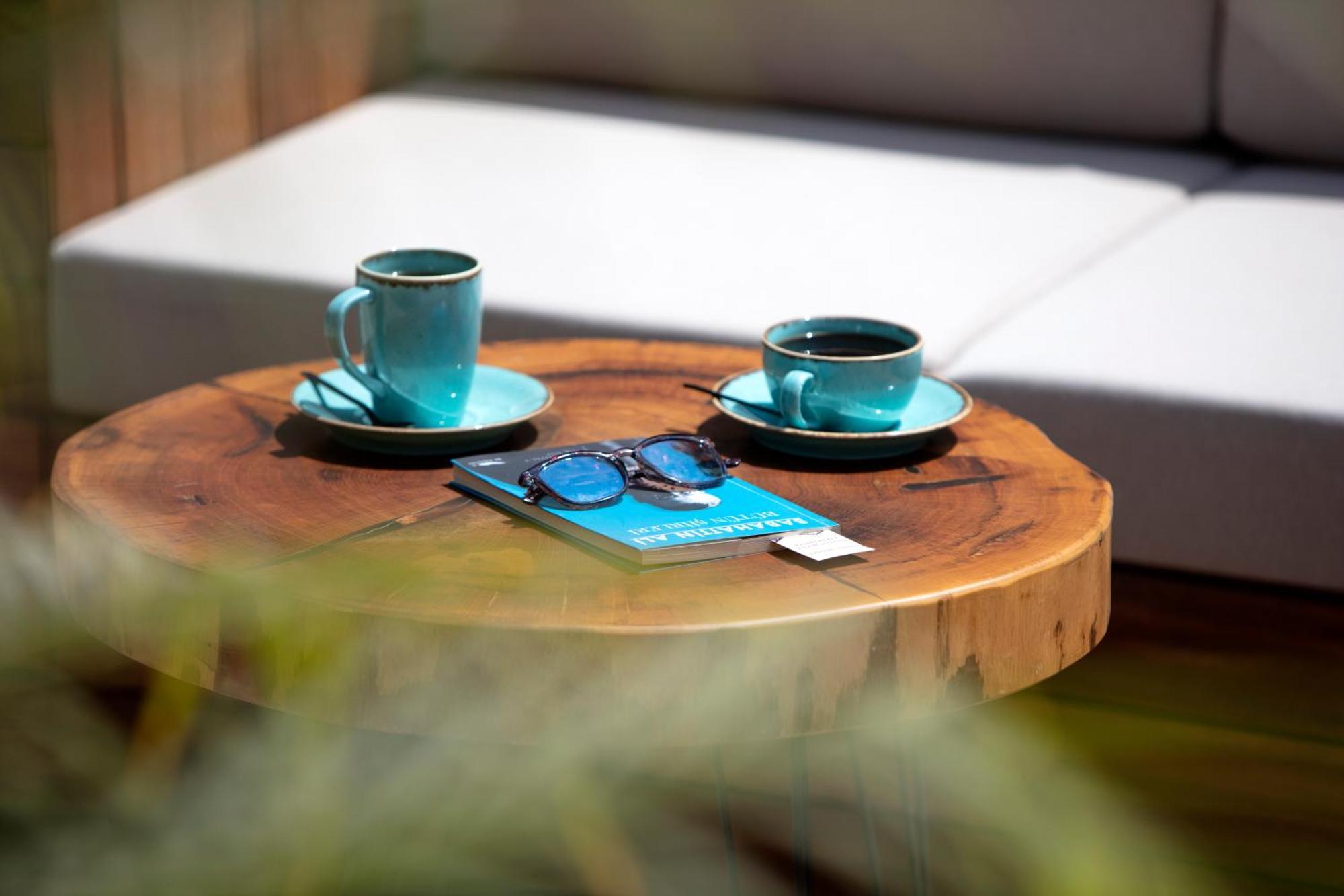 Mellow Blue Hotel *